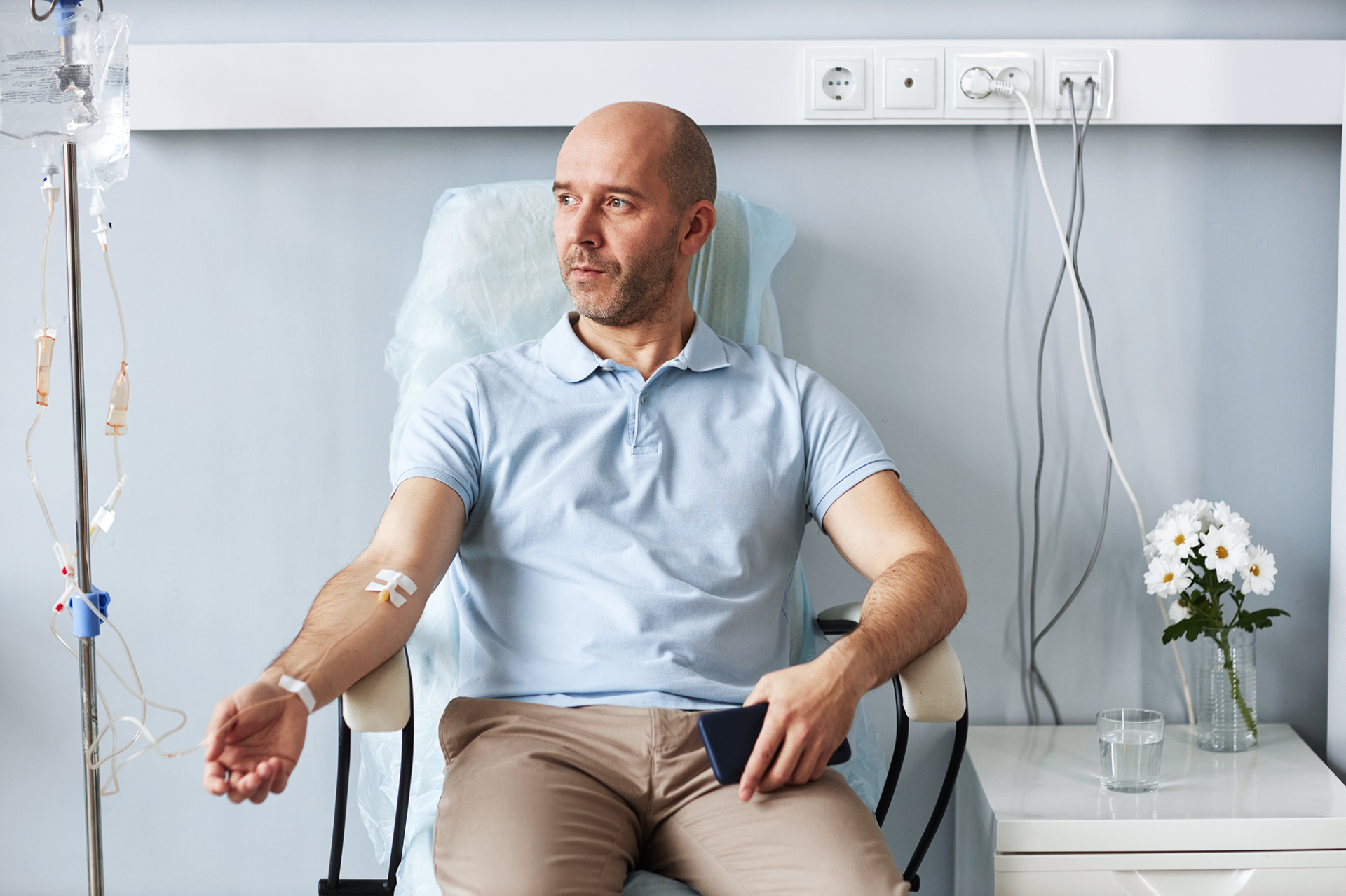 Guest receiving a stem cell IV infusion at iCRYO Clifton Park